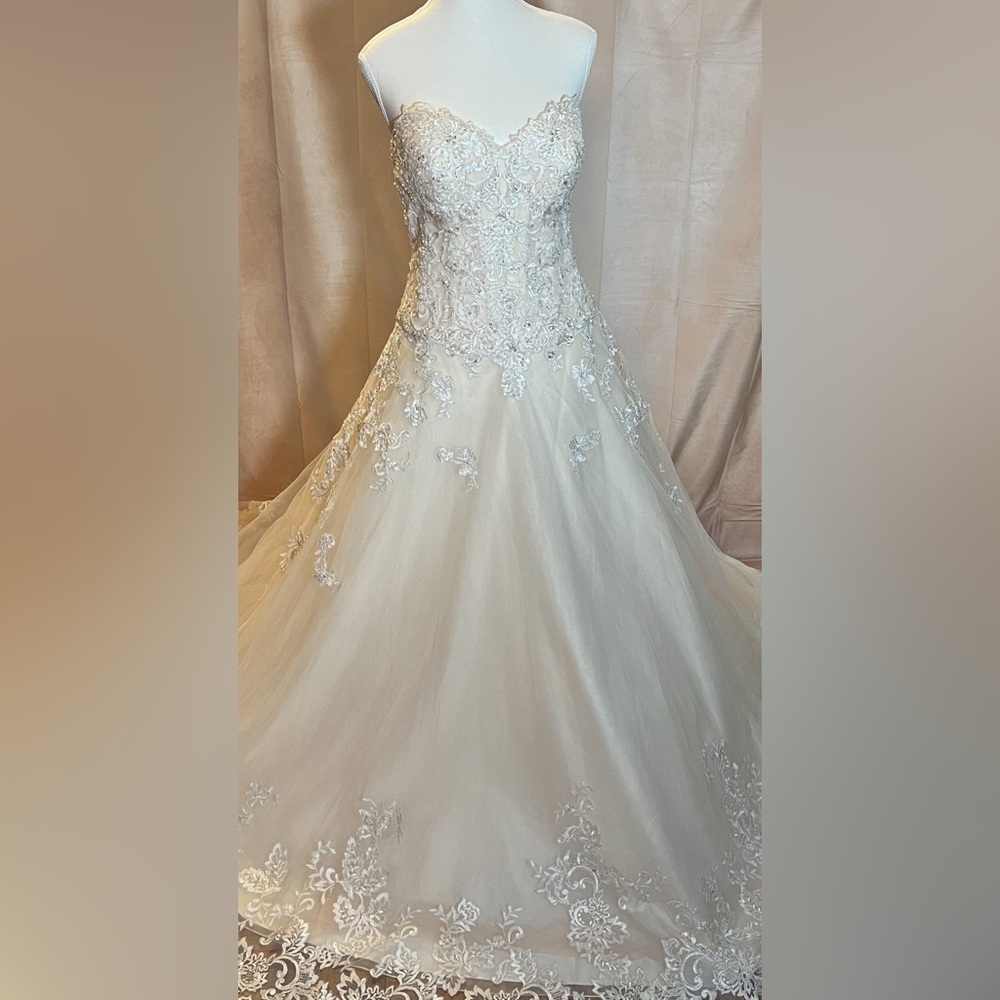 Brand New JEWEL beaded lace and tulle ball gown wedding dress